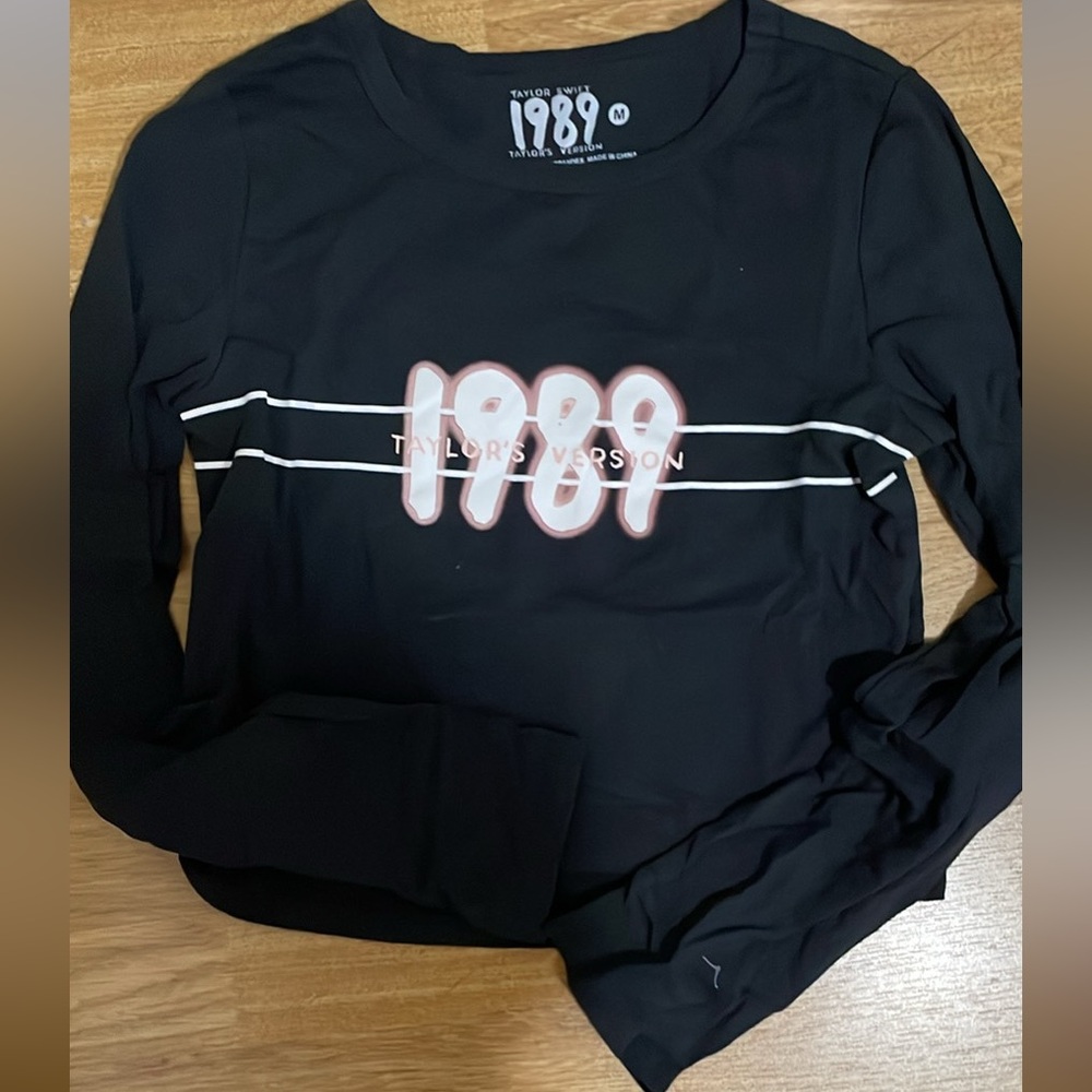 OFFICIAL TAYLOR SWIFT MERCH 1989